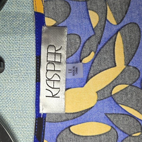 Kasper Blue and Yellow Abstract Blouse - Picture 2 of 6